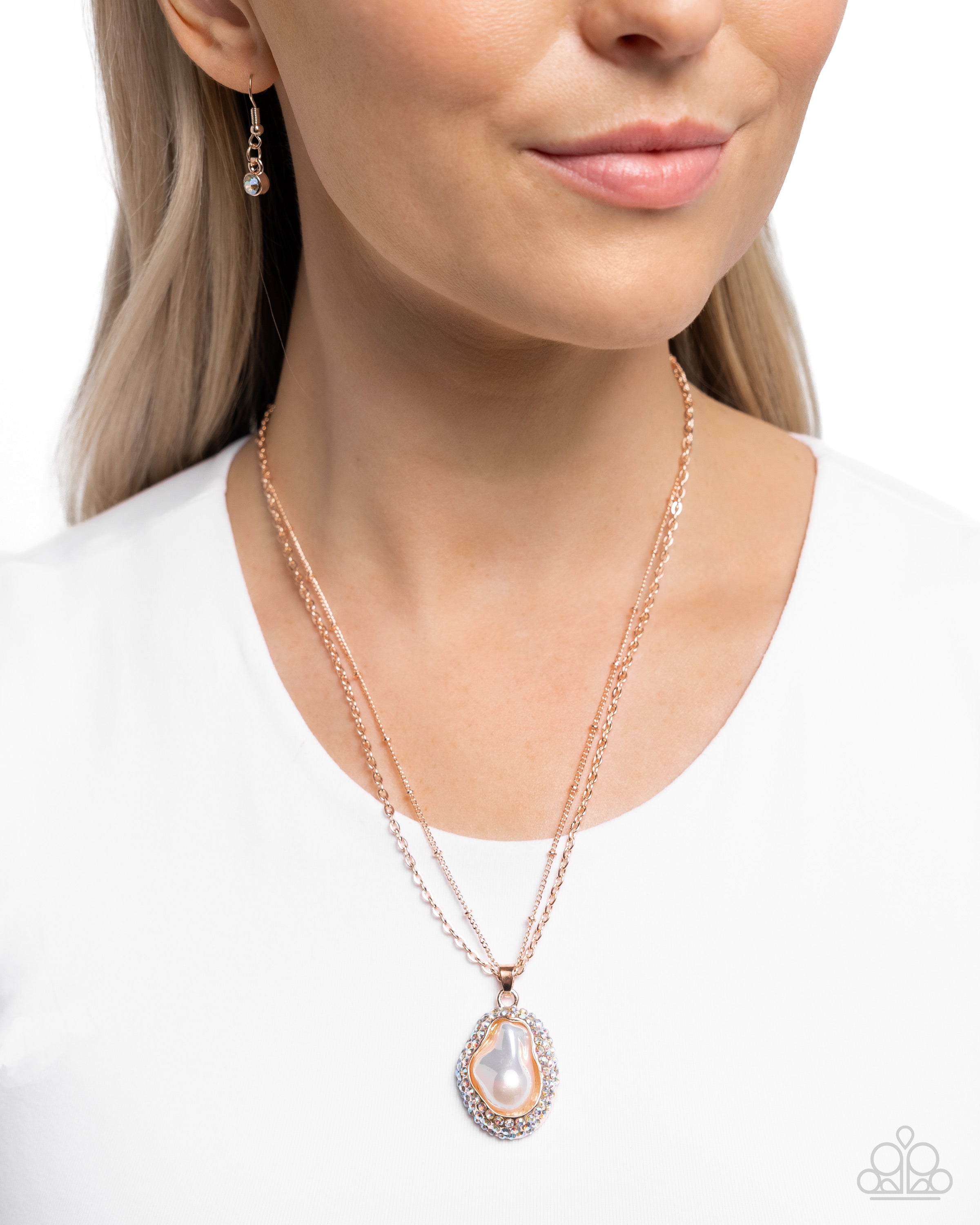 Paparazzi Beachy Baroness - Rose Gold