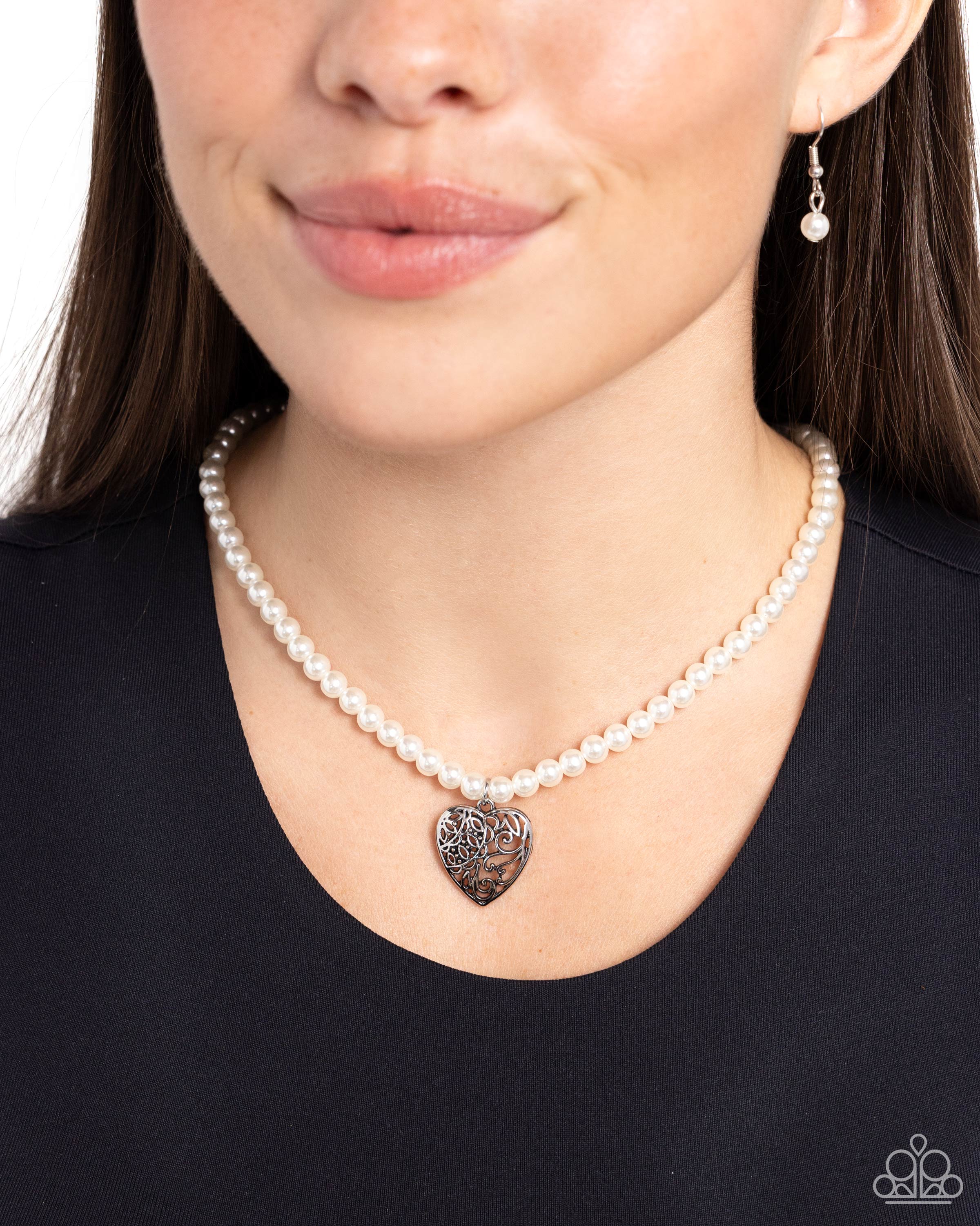 Paparazzi Filigree Infatuation - White