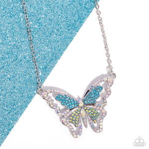 Paparazzi Weekend Wings - Multi