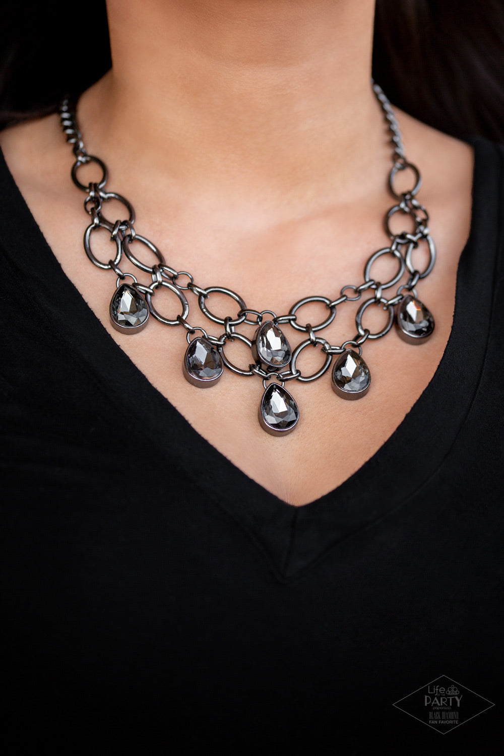 Paparazzi Show-Stopping Shimmer - Black